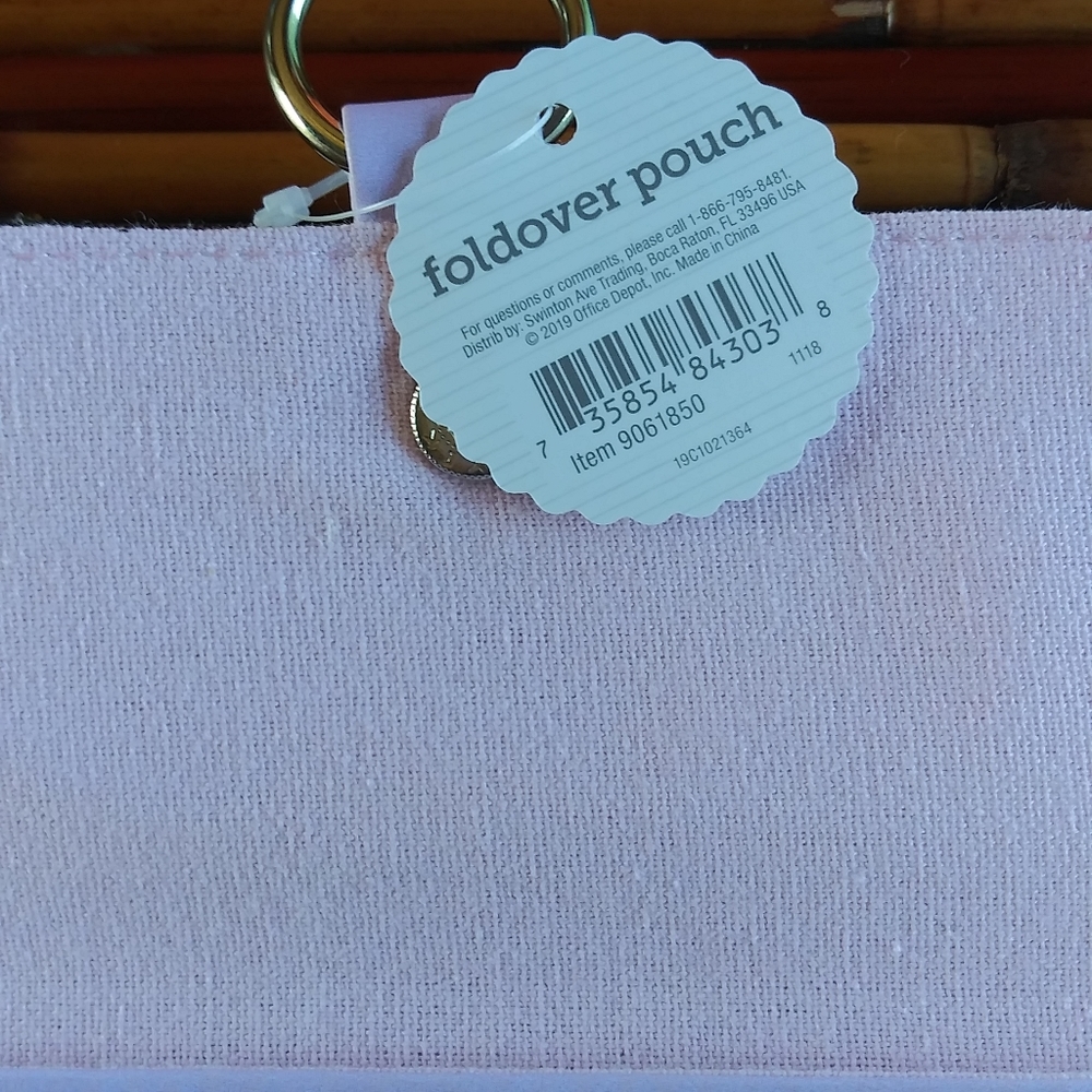 ๐ NWT Foldover pouch - Picture 5 of 6